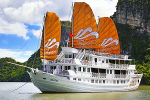 Tour Paradise Luxury Cruise – 3 Days 2 Nights