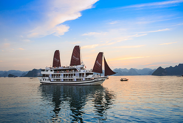 Tour Halong Aclass Stellar Cruise – 3 Days/2 Nights