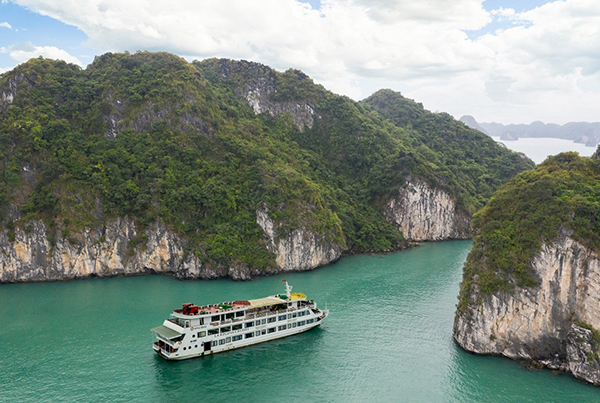 Tour La Regina Royal Cruises – 3 Ngày/2 Đêm