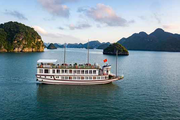 Tour Du Thuyền Lavender Elegance Cruise – 2 Ngày/1 Đêm