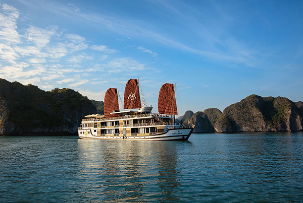 Tour Du Thuyền Orchid Classic Cruise – 2 Ngày/1 Đêm