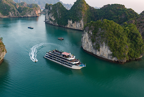 Tour Rosy Cruise – 2 Ngày/1 Đêm