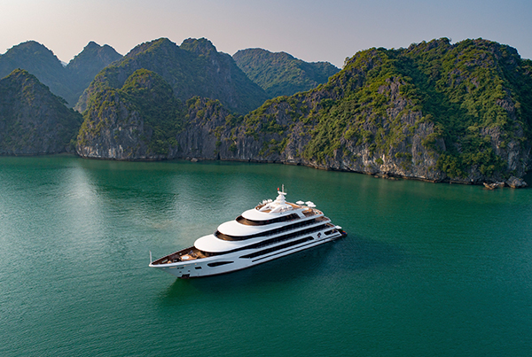 Tour Scarlet Pearl 5* Cruises – 2 Days/1 Night